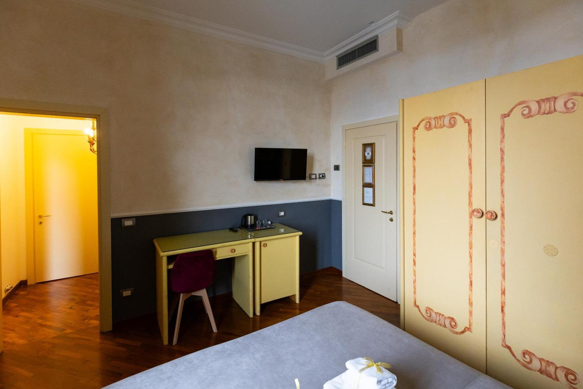 S.Maria Novella Dream Suites Florens Exteriör bild